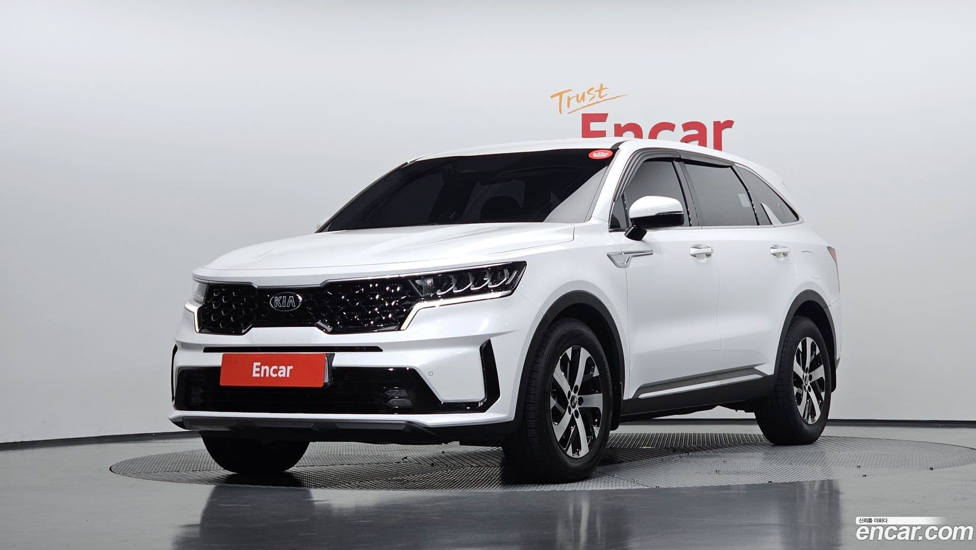 Main__Slider__Photo:Sorento Kia 2020.9-0