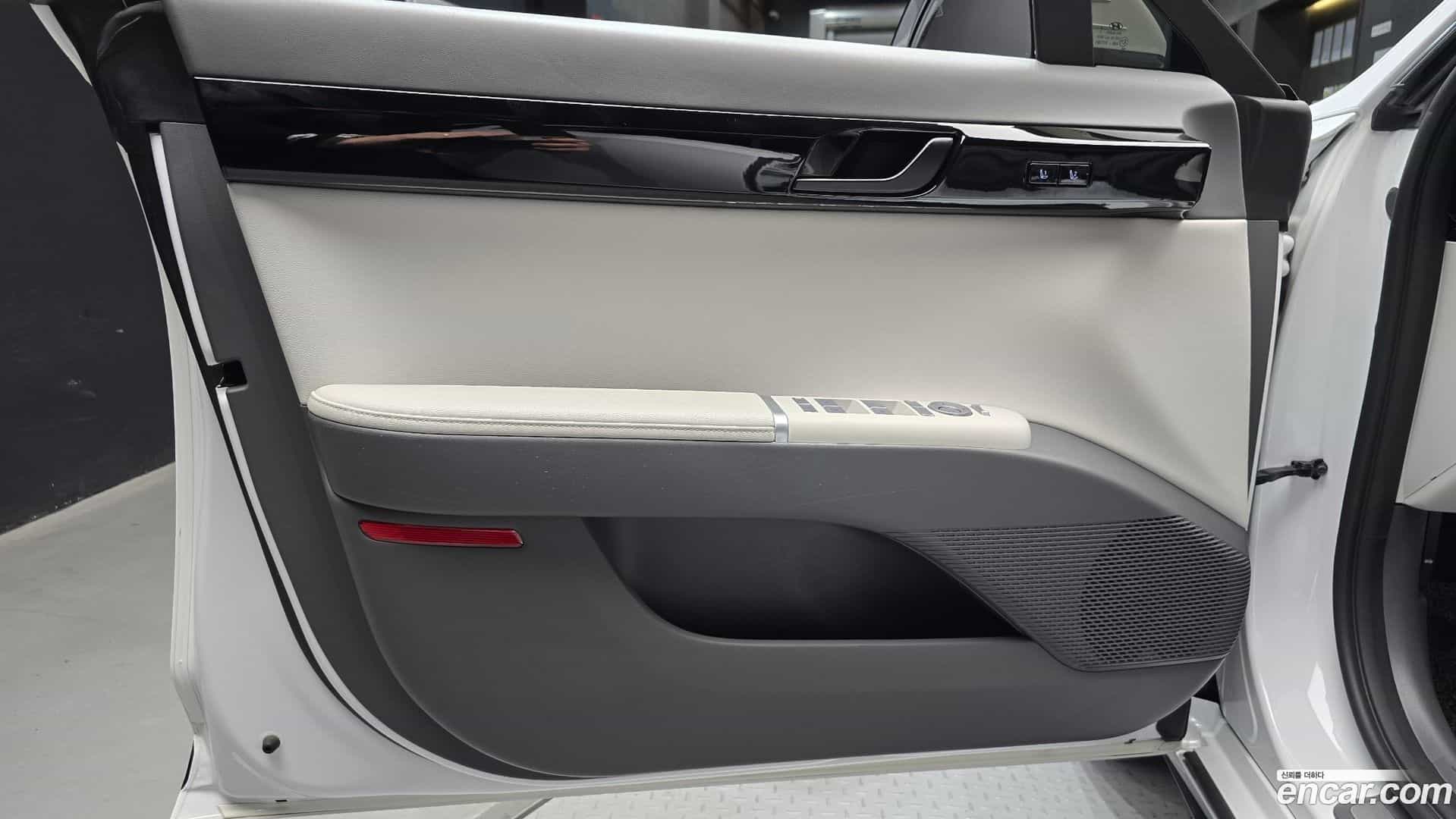 Grandeur Hyundai 2023.7-INNER-034