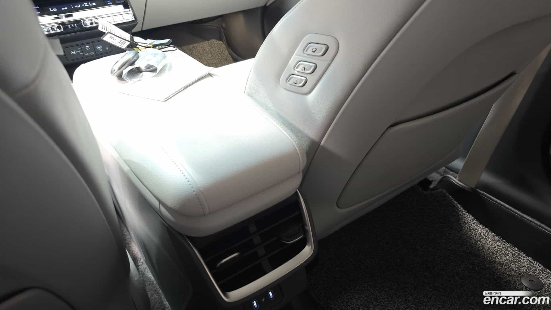 Grandeur Hyundai 2023.7-OPTION-041