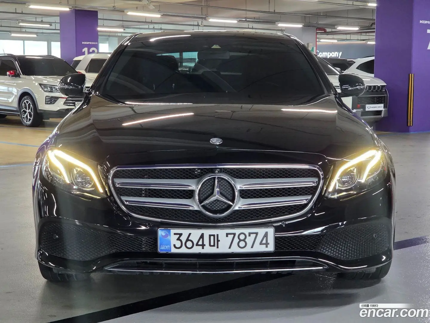 Main__Slider__Photo:E-Class Mercedes-Benz 2016.9-0