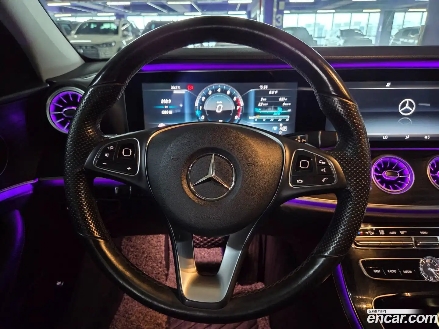 E-Class Mercedes-Benz 2016.9-INNER-007