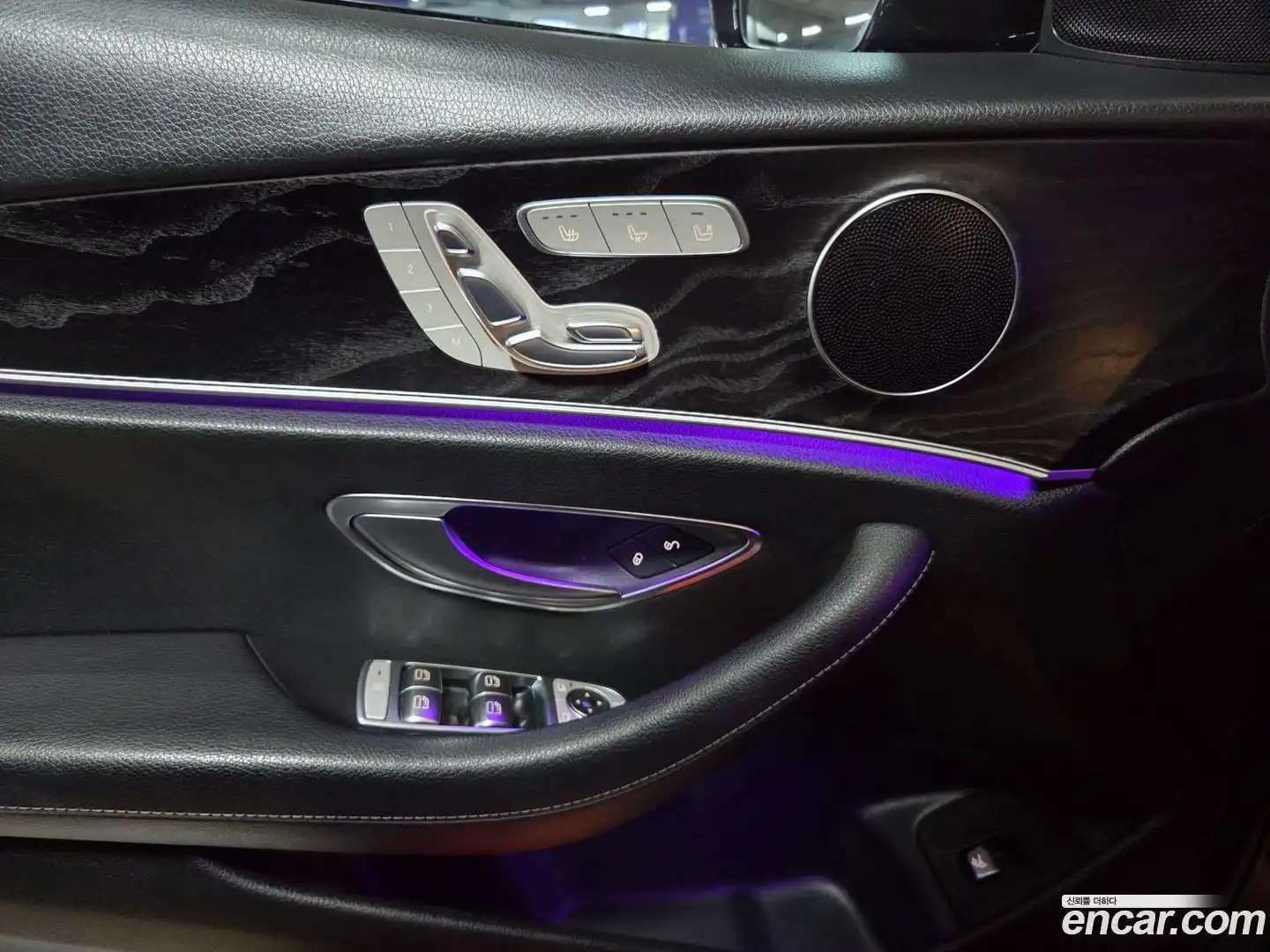 E-Class Mercedes-Benz 2016.9-INNER-010