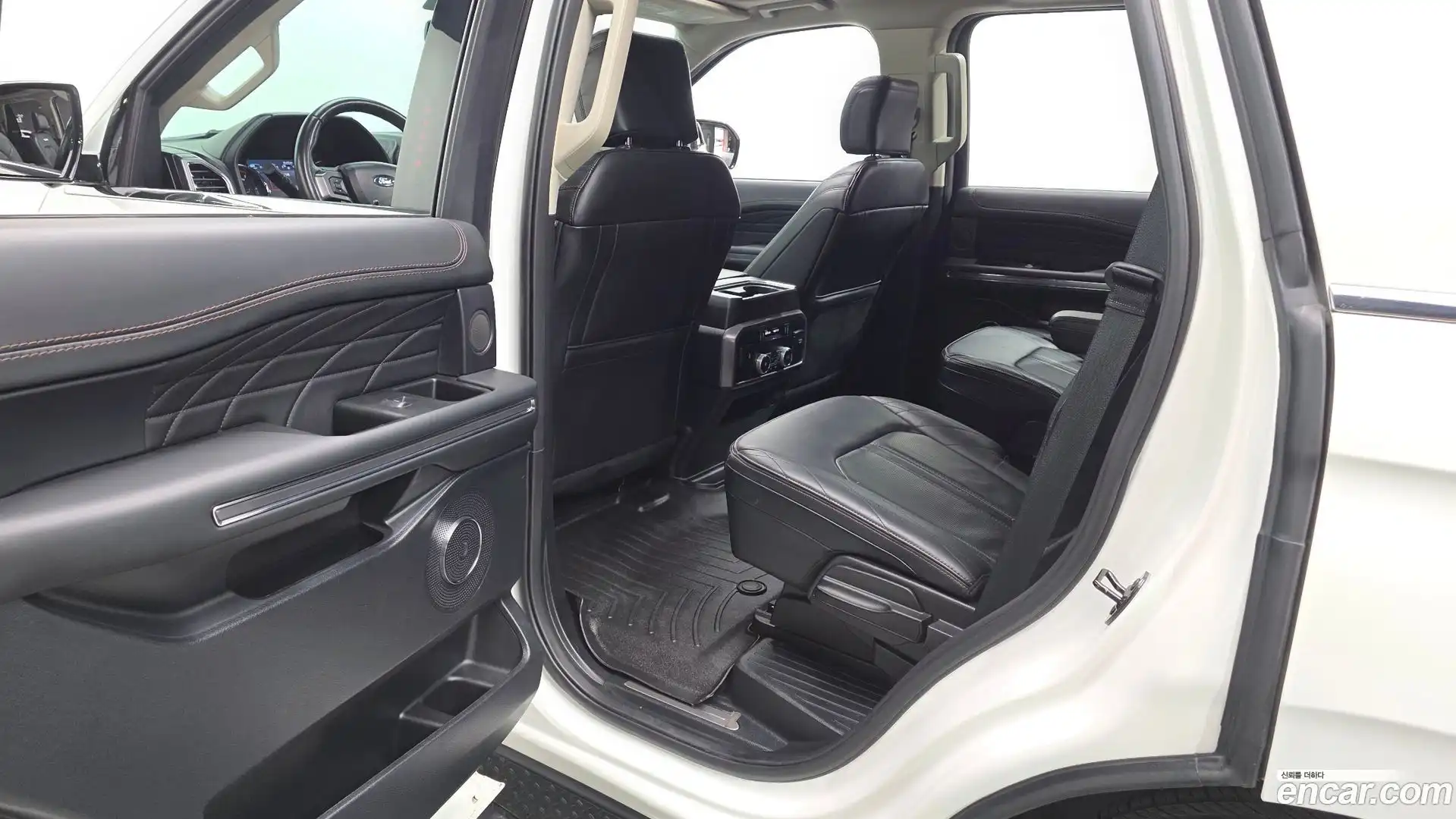 Expedition Ford 2021.10-OPTION-016