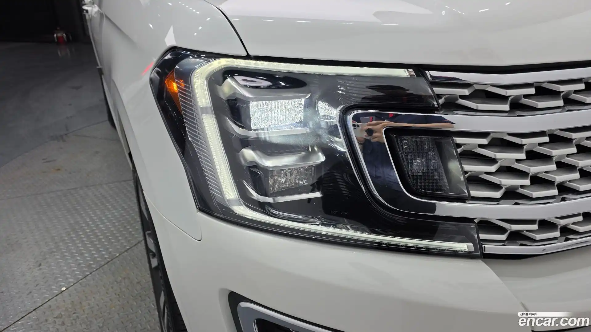Expedition Ford 2021.10-OUTER-032