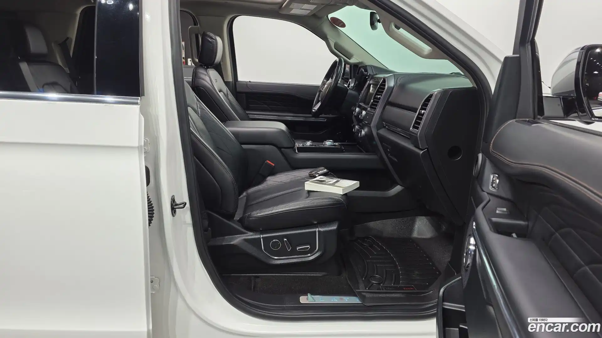Expedition Ford 2021.10-INNER-036