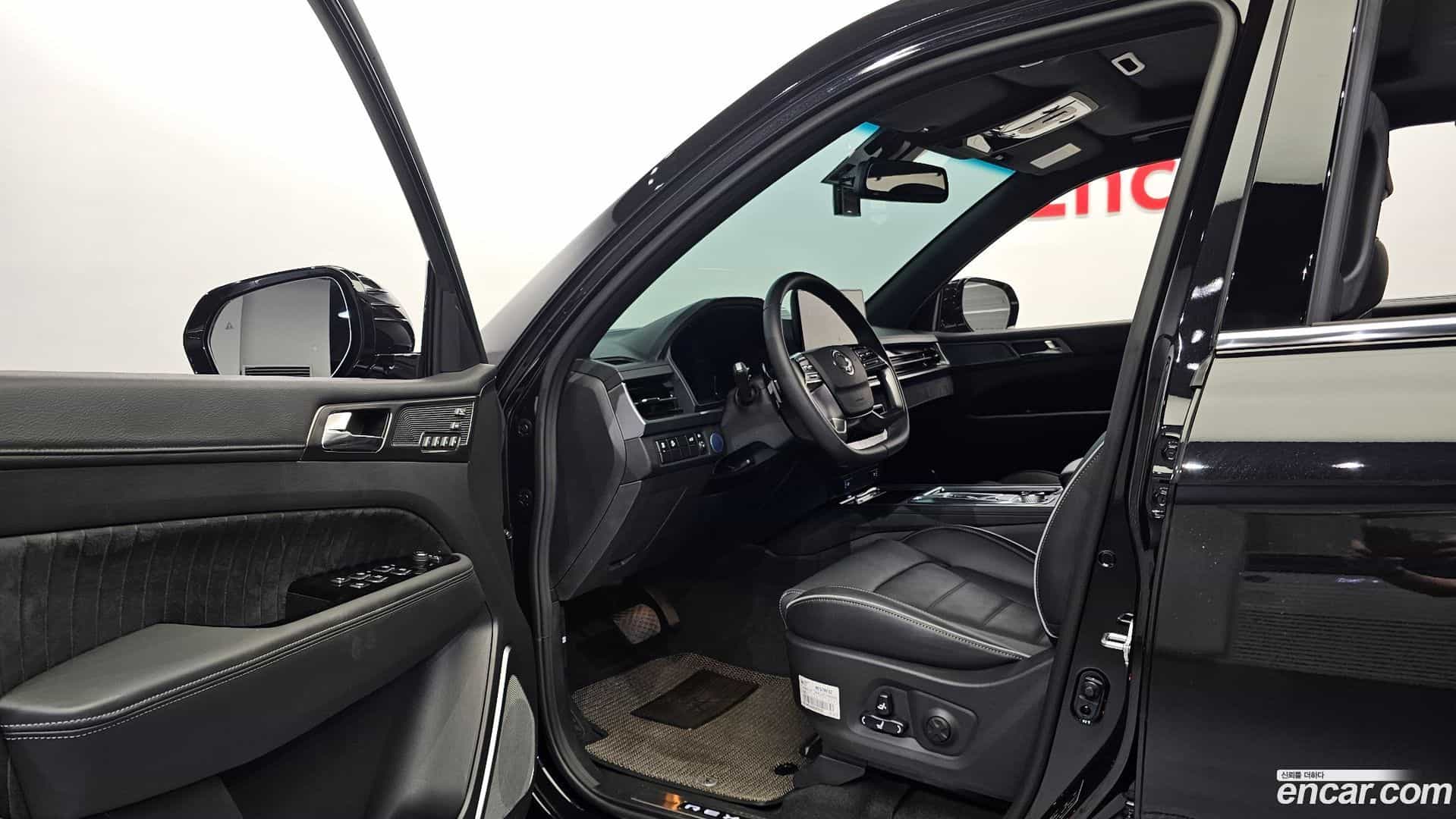 Rexton KG Mobility 2026.3-INNER-010