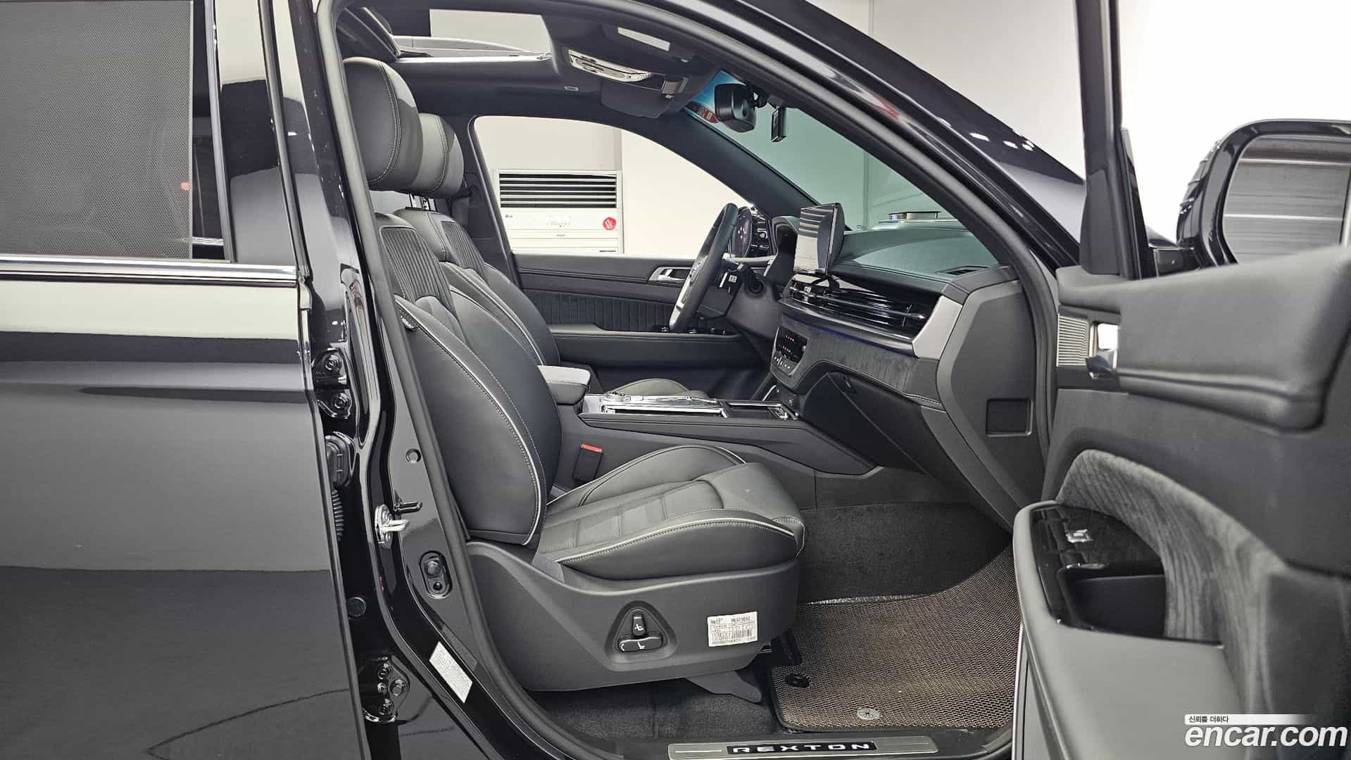 Rexton KG Mobility 2026.3-INNER-036