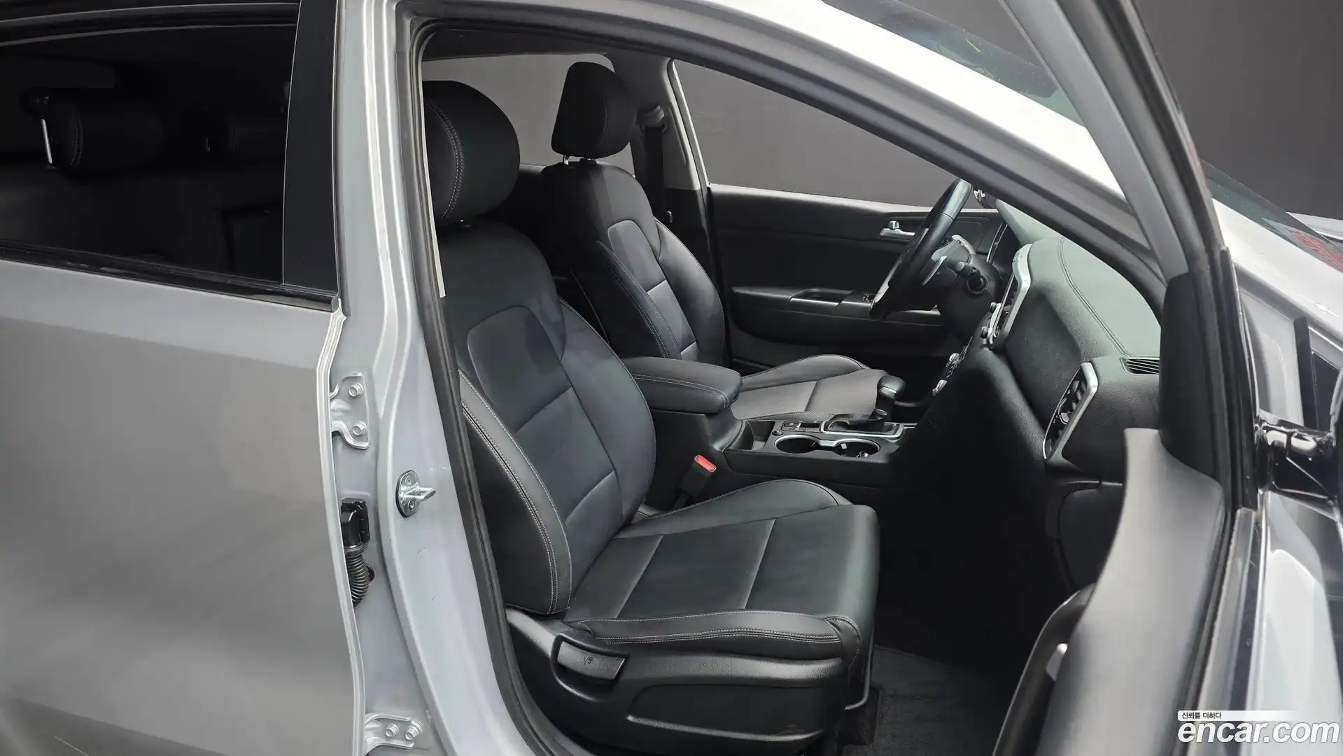 Sportage Kia 2021.4-INNER-036