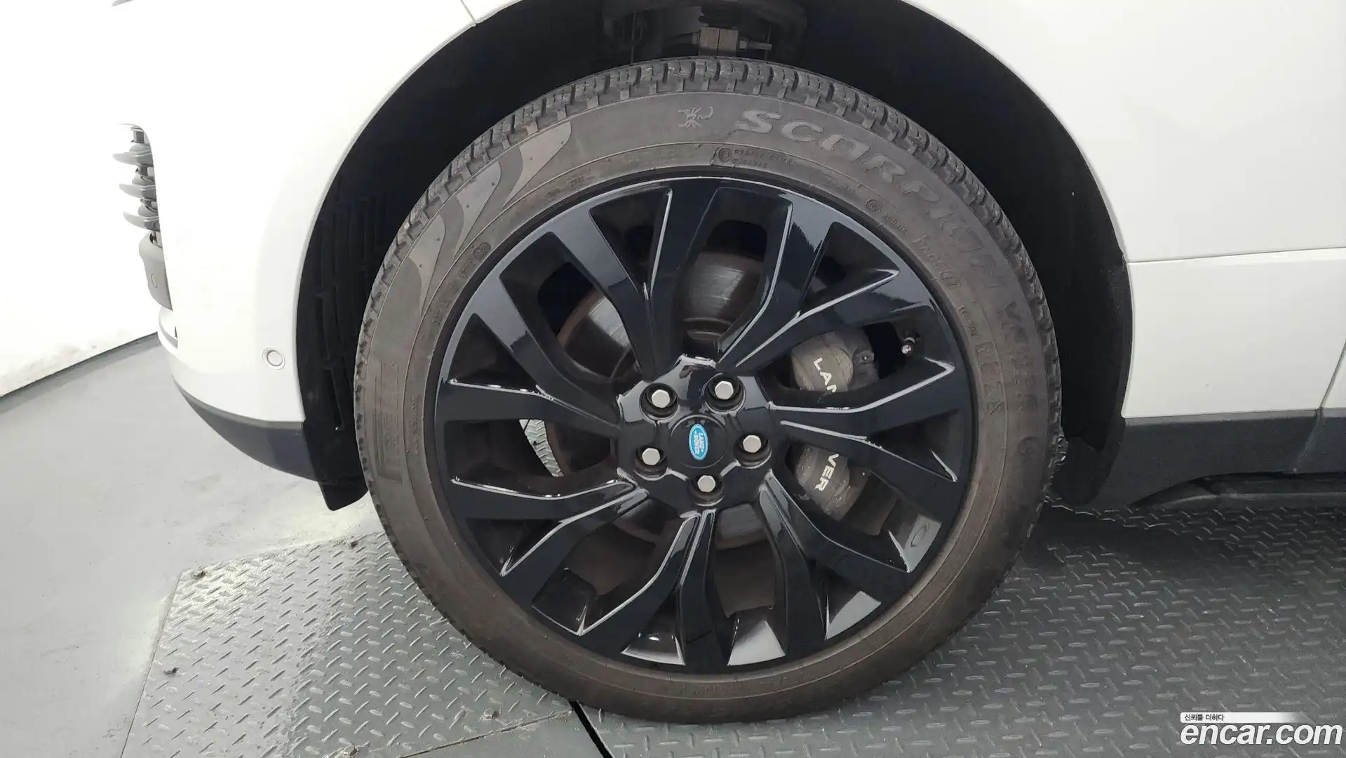 Range Rover Land Rover 2021.10-OUTER-005