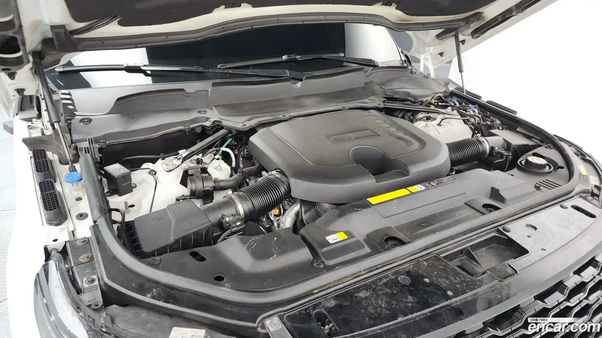 Range Rover Land Rover 2021.10-OUTER-006