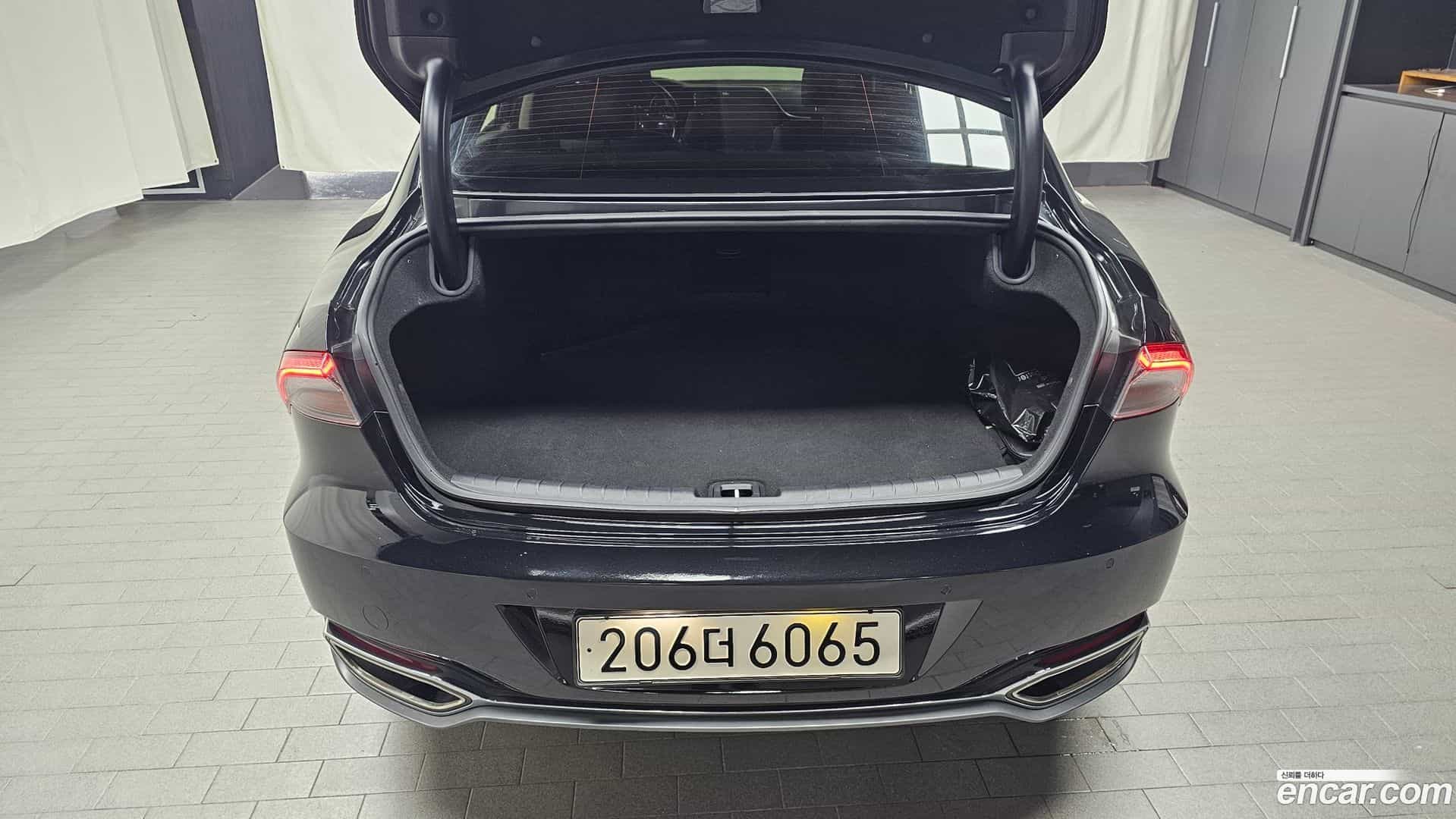 Grandeur Hyundai 2021.5-OPTION-024