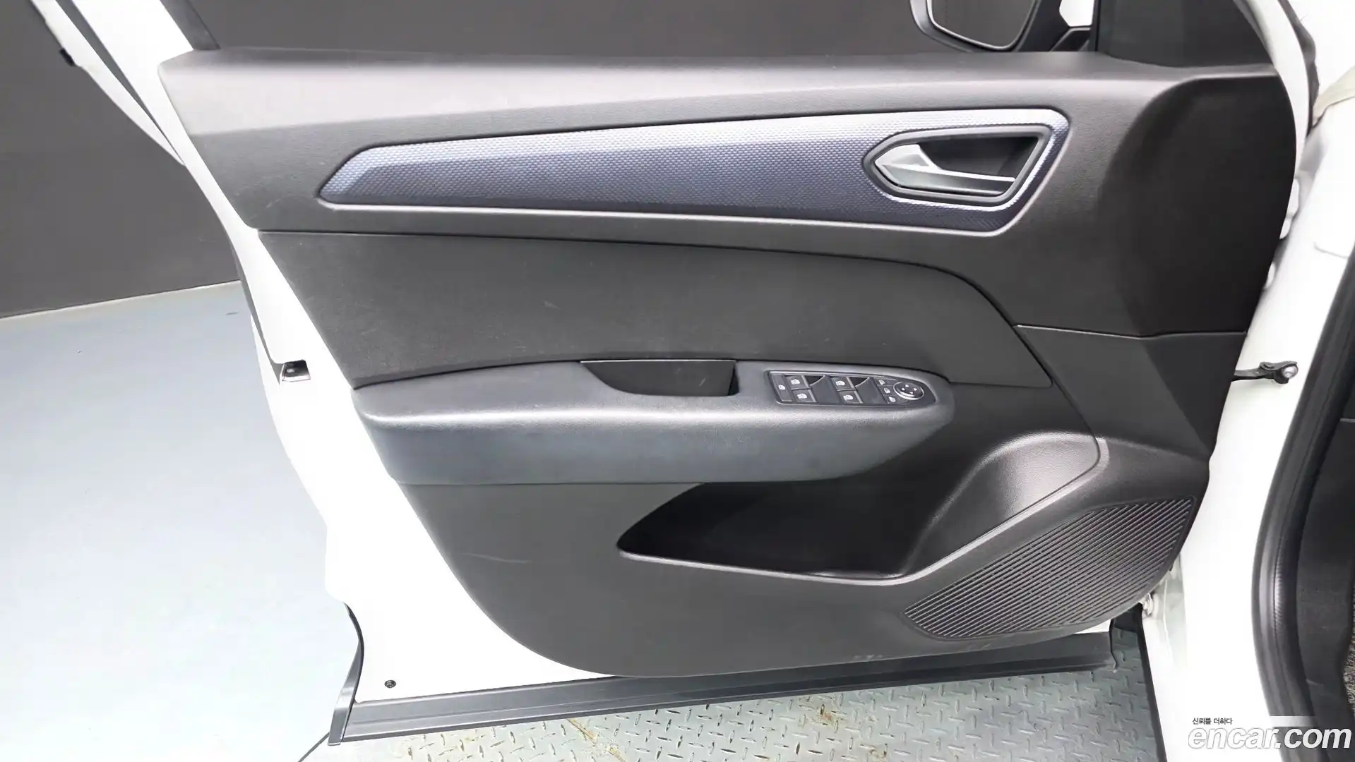 XM3 Renault Korea 2020.5-INNER-034