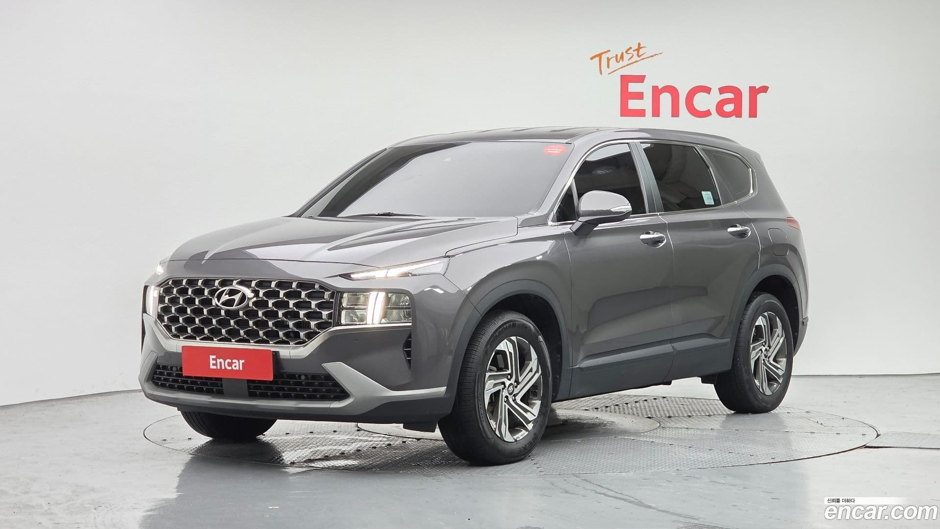 Main__Slider__Photo:Santafe Hyundai 2022.6-0