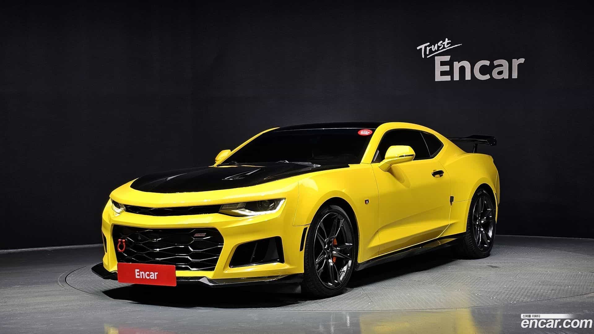 Camaro Chevrolet 2017.11-OUTER-001