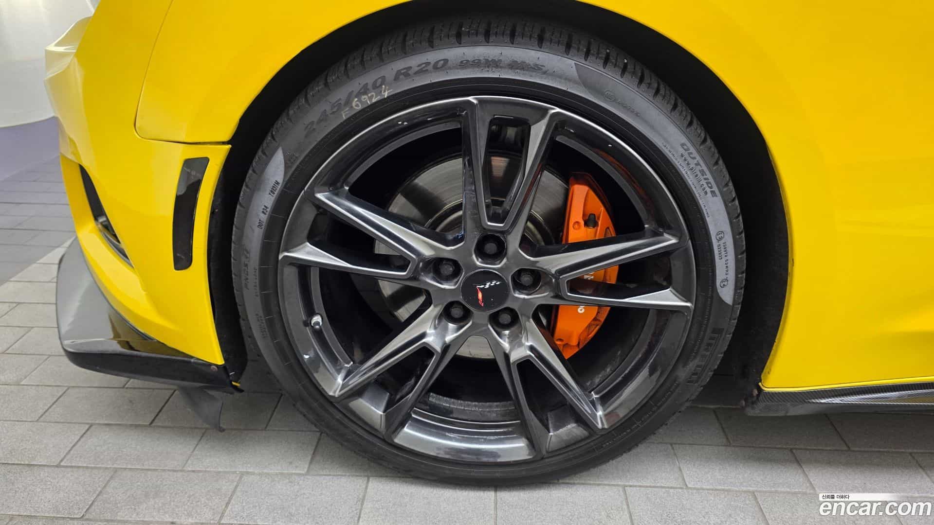 Camaro Chevrolet 2017.11-OUTER-005