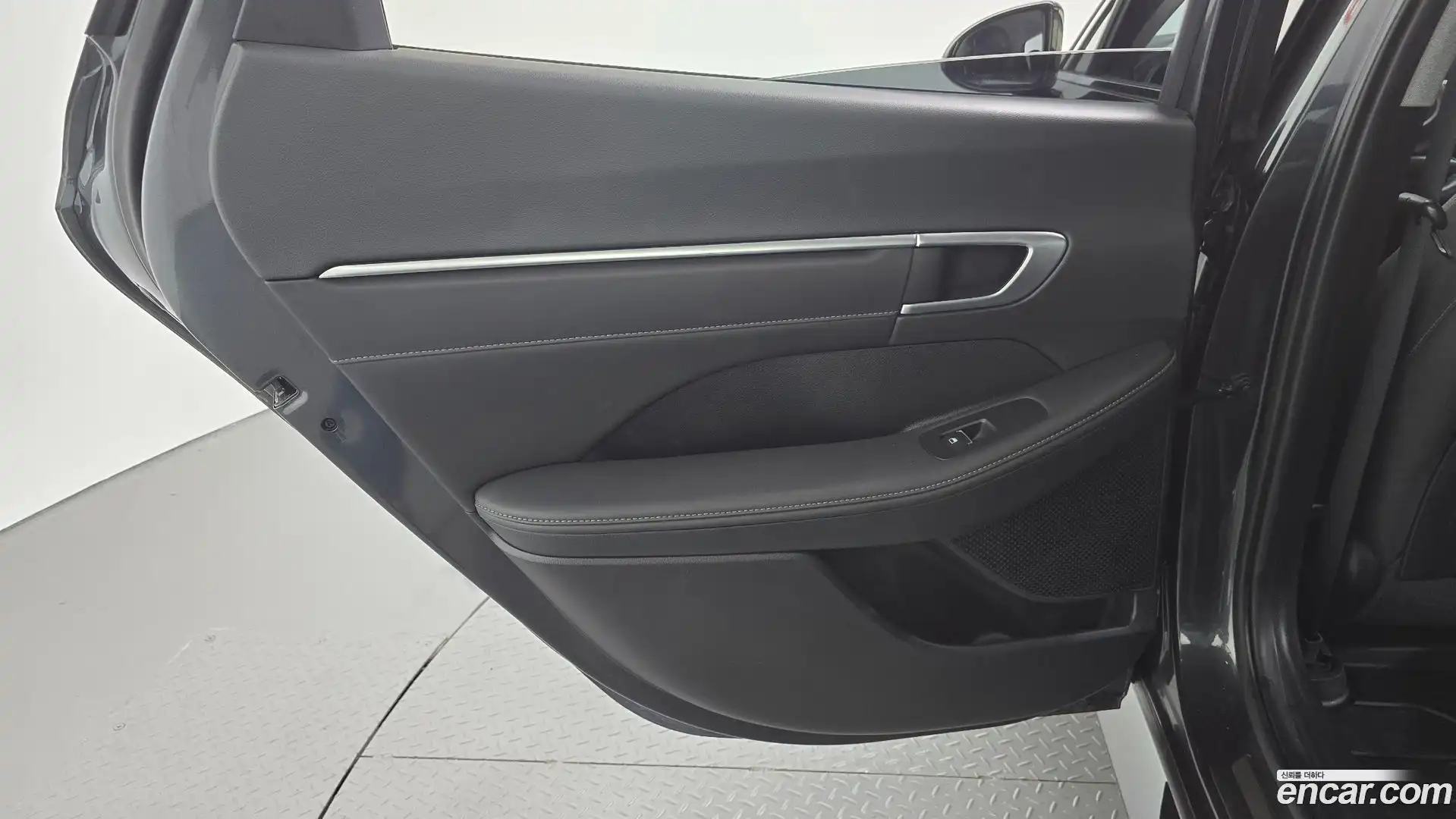 Sonata Hyundai 2022.1-INNER-035