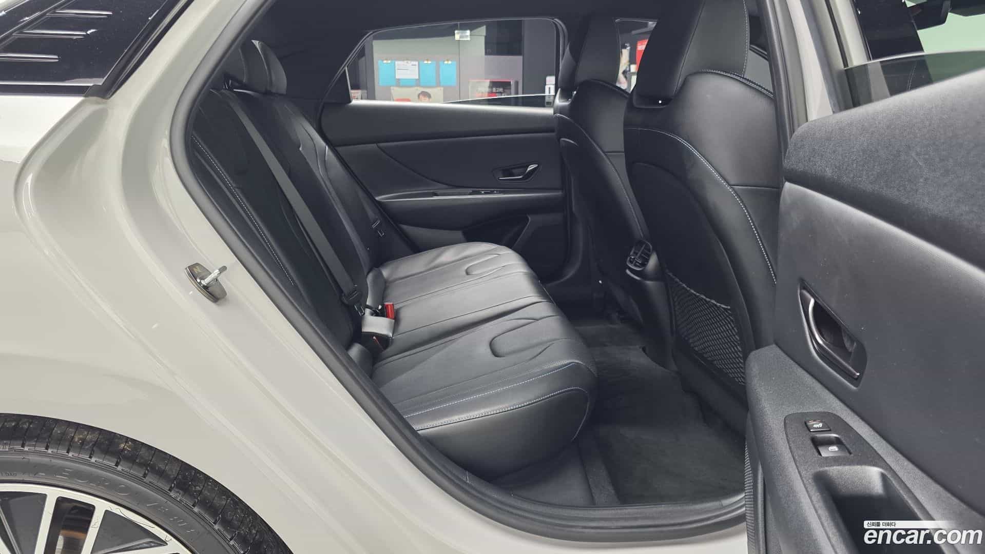 AVANTE Hyundai 2022.0-OPTION-016