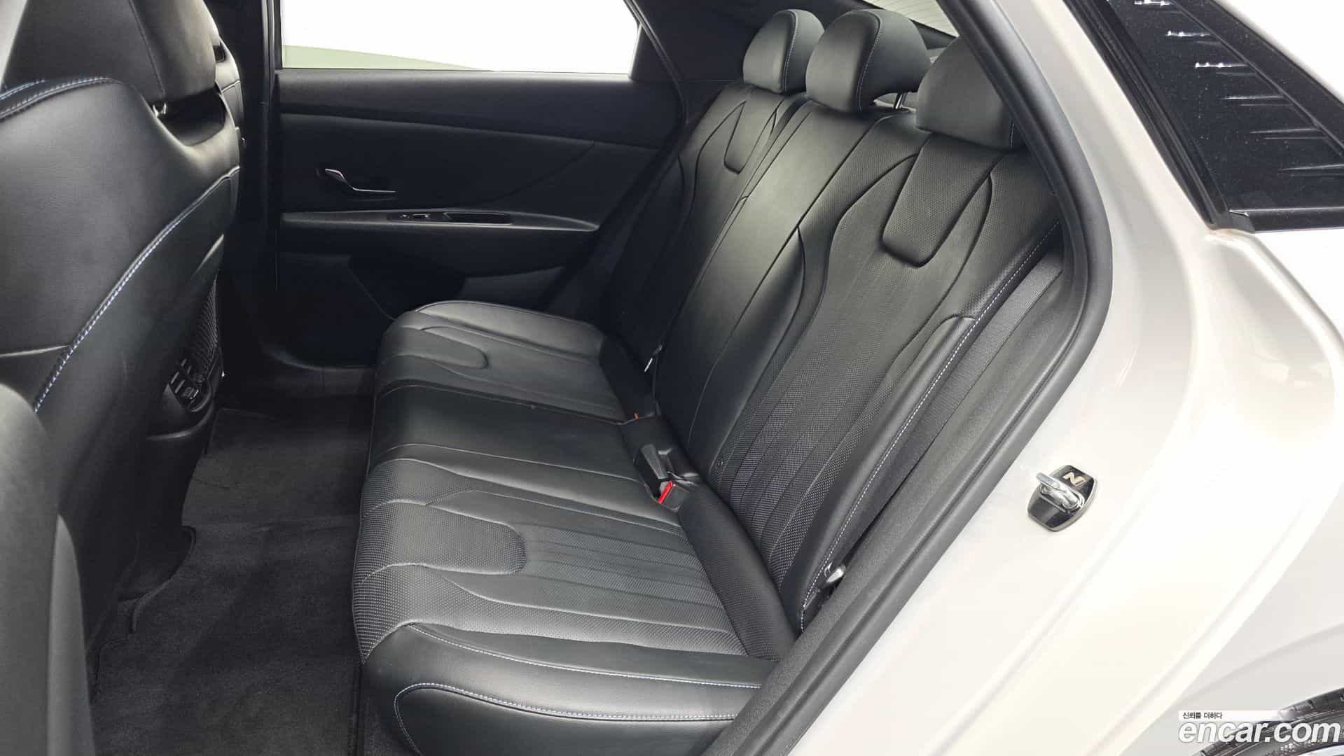 AVANTE Hyundai 2022.0-INNER-036