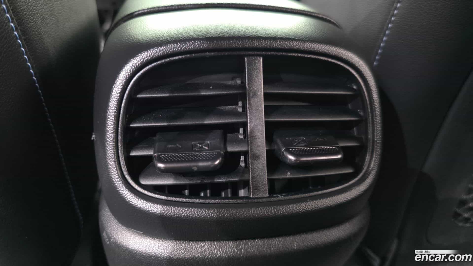 AVANTE Hyundai 2022.0-OPTION-044
