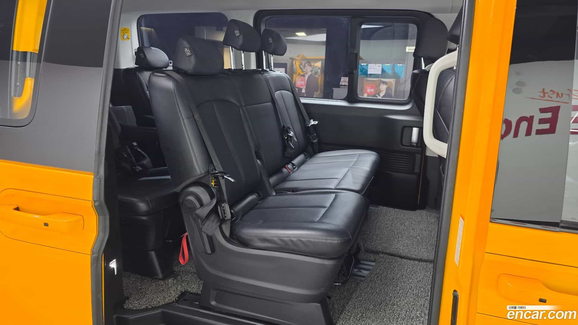 Staria Hyundai 2023.3-OPTION-016