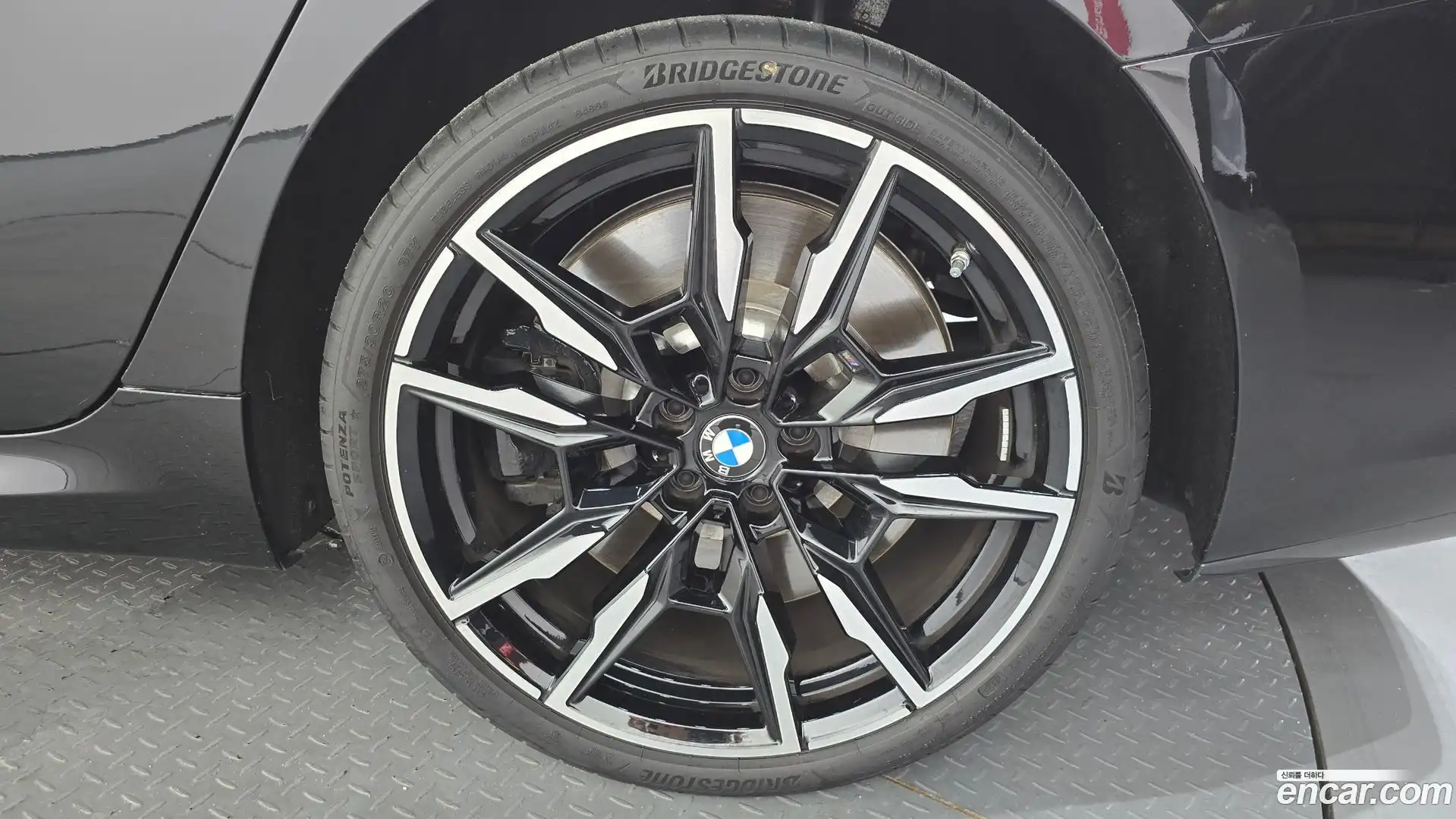 8-Series BMW 2025.5-OUTER-031