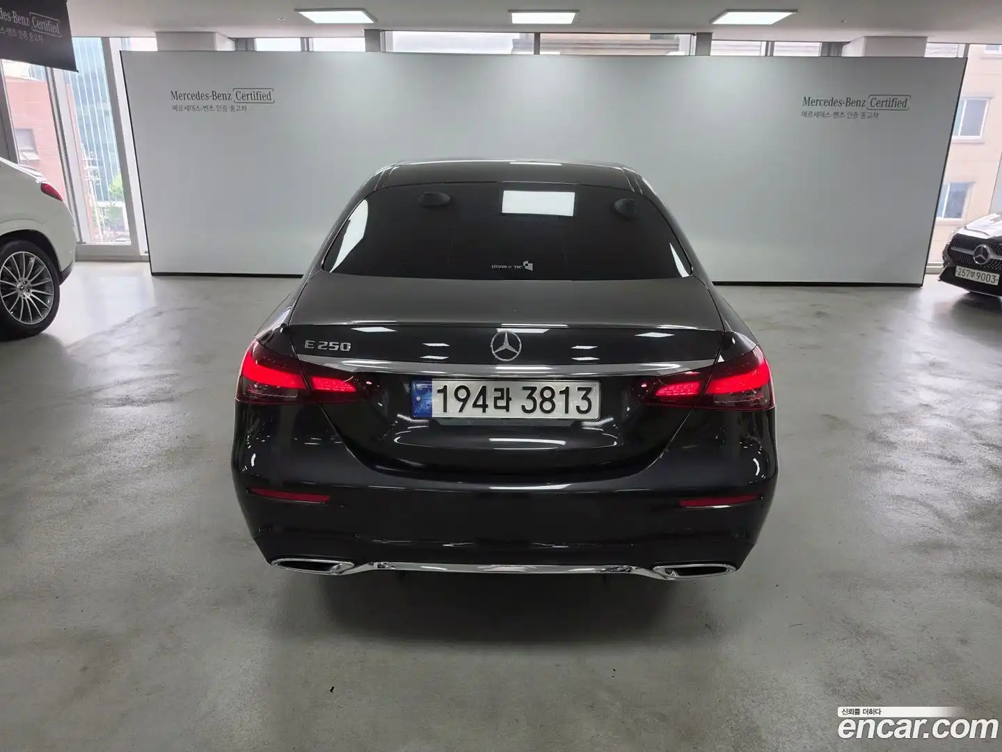 E-Class Mercedes-Benz 2022.9-OUTER-004