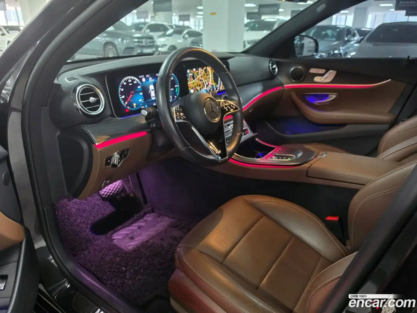 E-Class Mercedes-Benz 2022.9-INNER-009