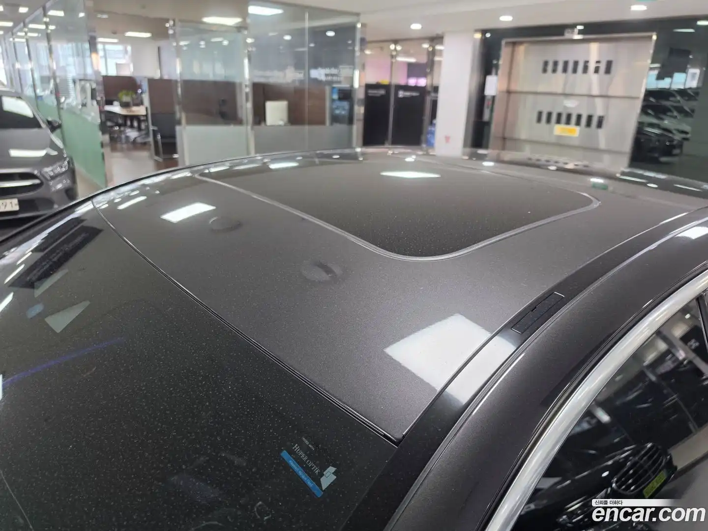 E-Class Mercedes-Benz 2022.9-OPTION-016