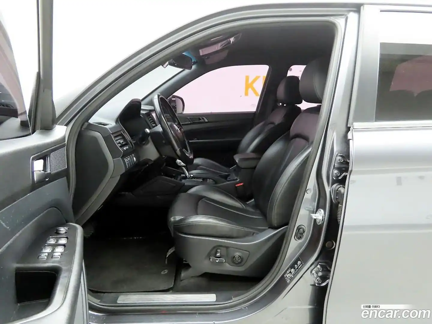 Rexton KG Mobility 2020.5-OPTION-016