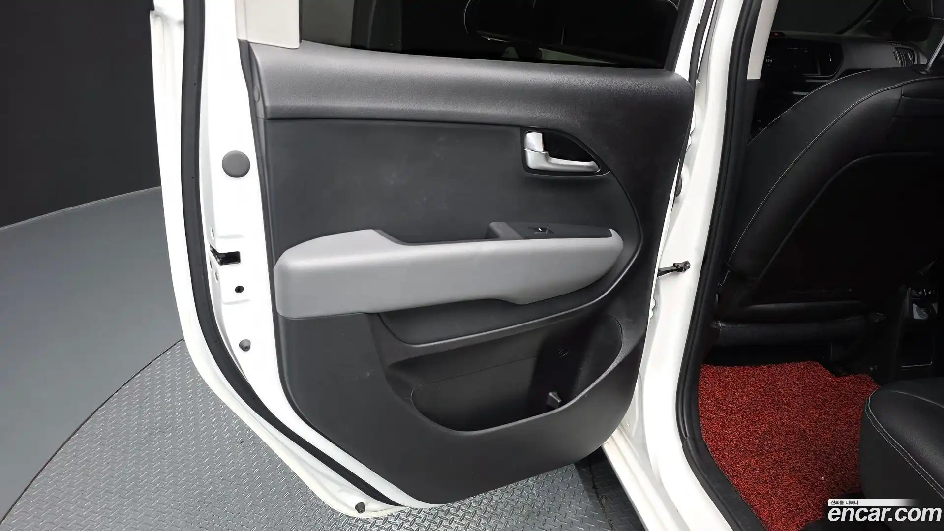 RAY Kia 2023.9-INNER-035