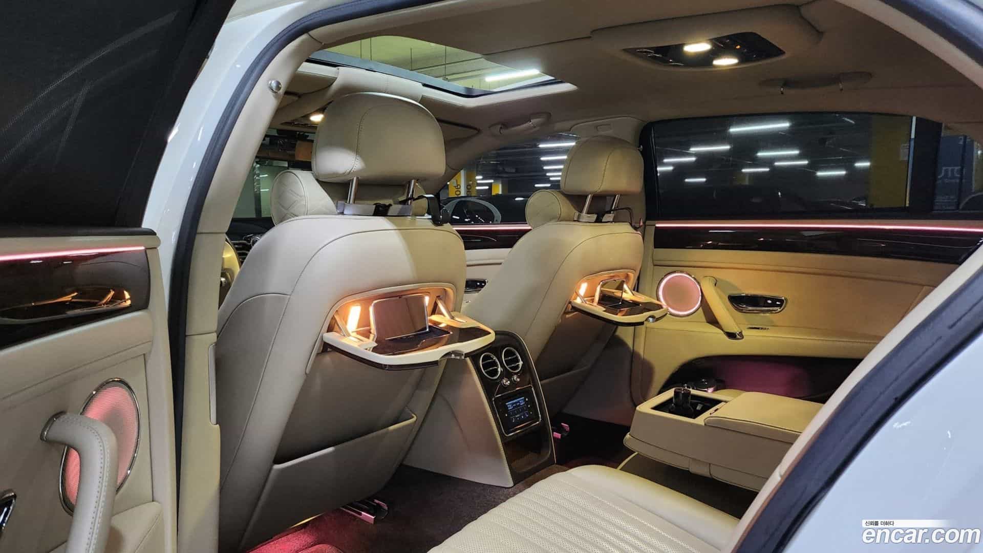 Flying Spur Bentley 2018.6-OPTION-015