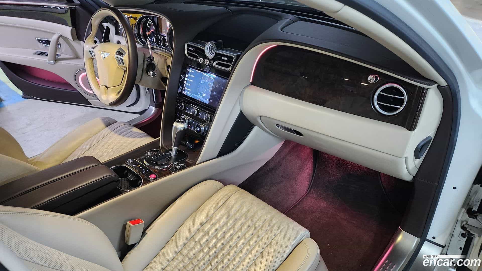 Flying Spur Bentley 2018.6-OPTION-016