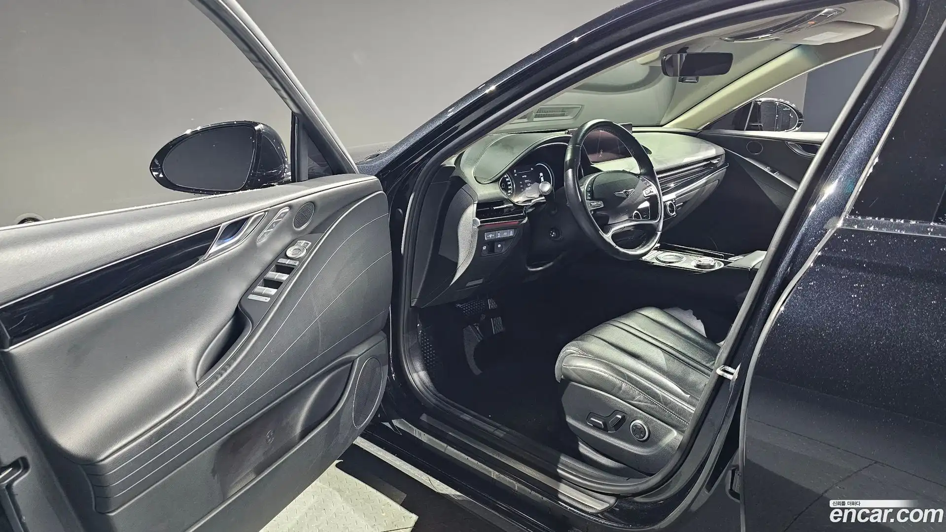 G80 Genesis 2020.4-INNER-010
