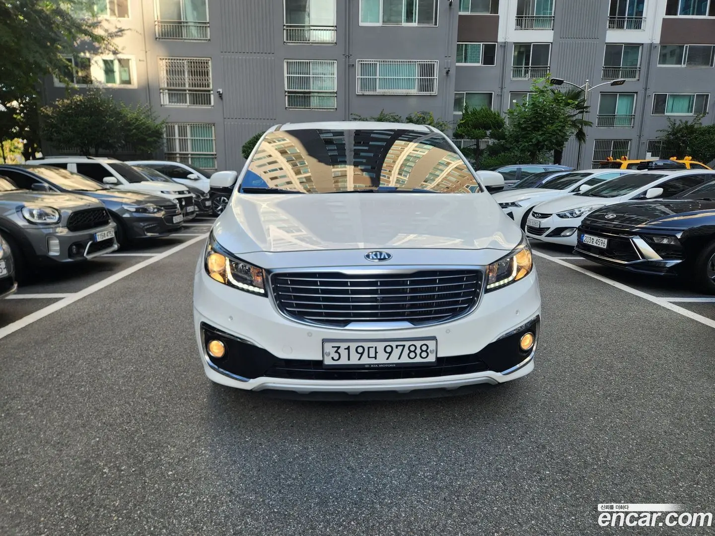 Main__Slider__Photo:Canival Kia 2017.4-0
