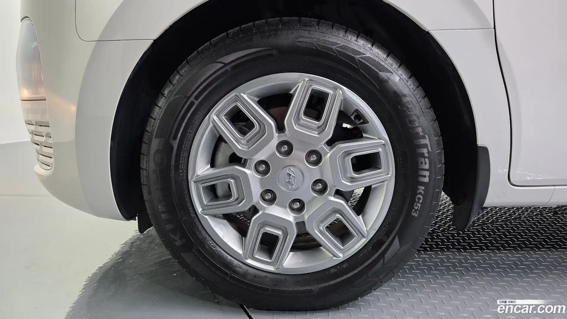Staria Hyundai 2022.0-OUTER-005