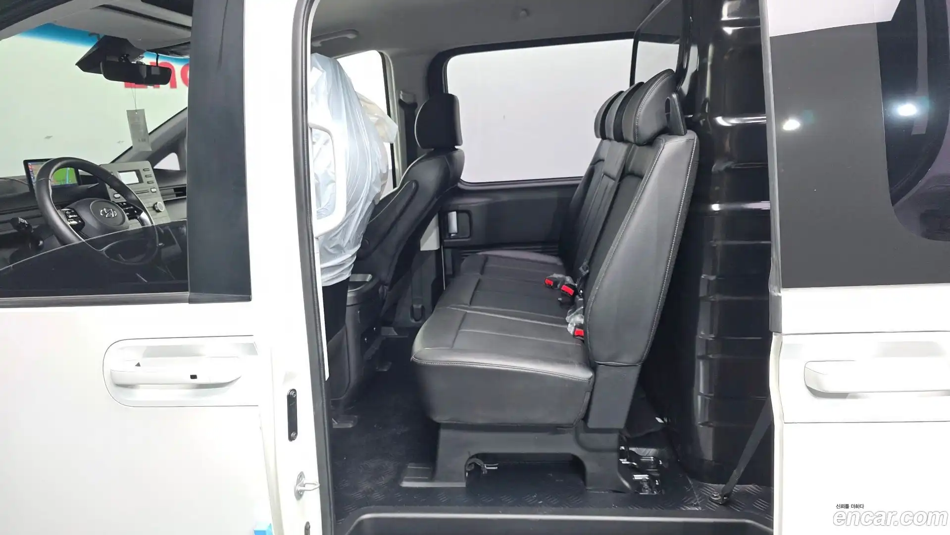 Staria Hyundai 2022.0-OPTION-015