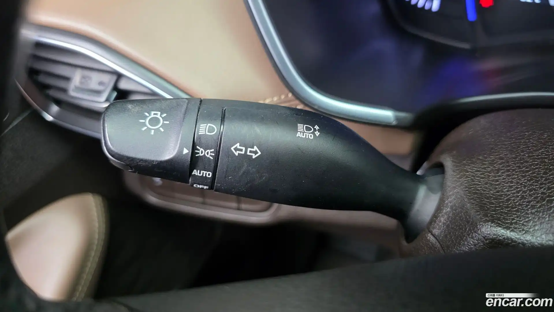 Santafe Hyundai 2018.3-OPTION-043