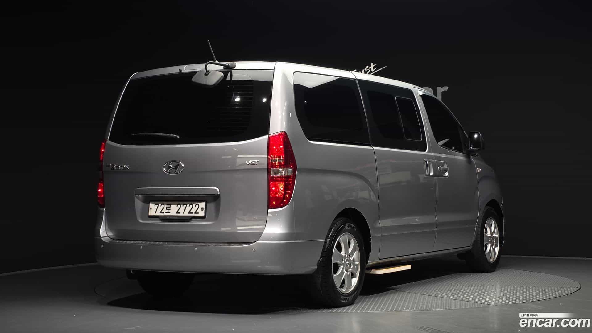 Starex Hyundai 2018.10-OUTER-002