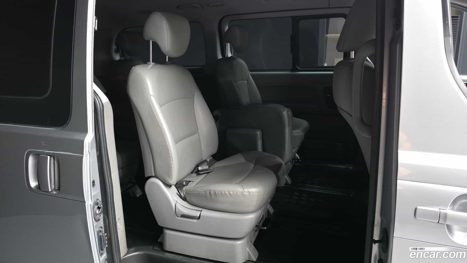 Starex Hyundai 2018.10-OPTION-016