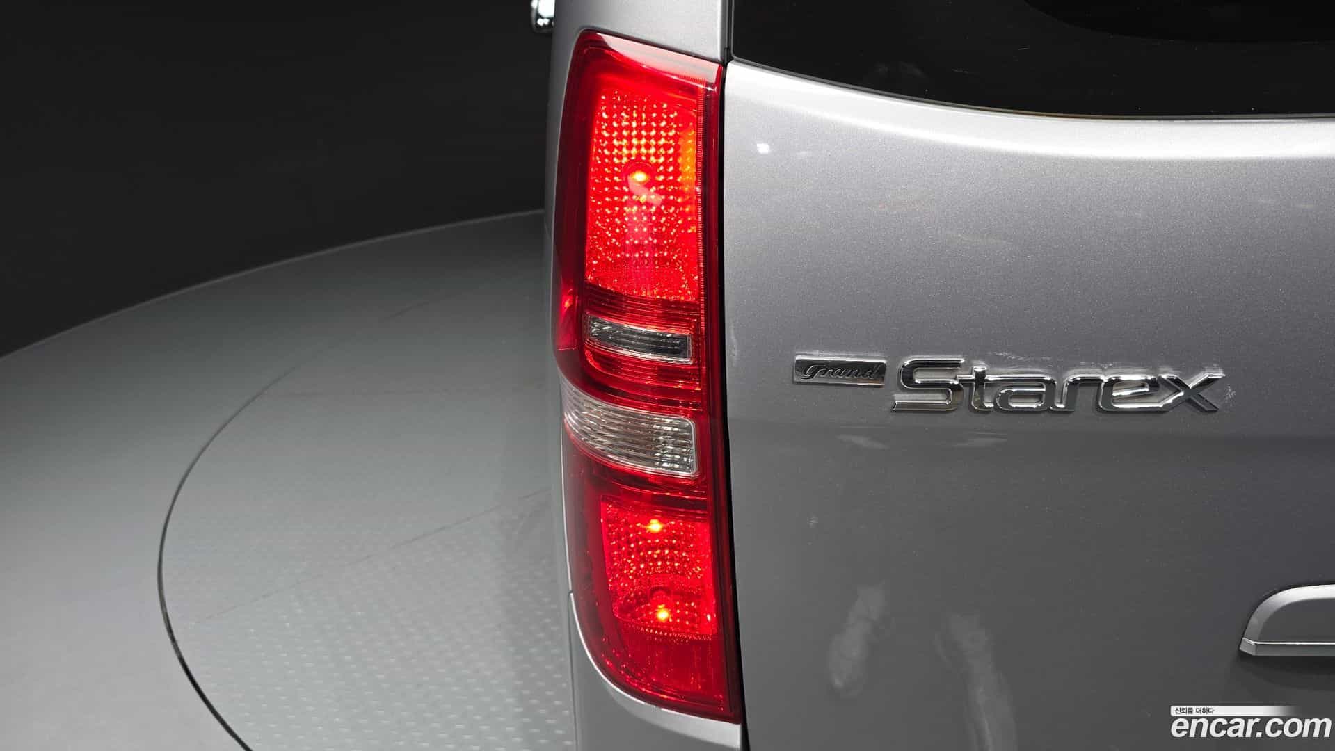 Starex Hyundai 2018.10-OUTER-033