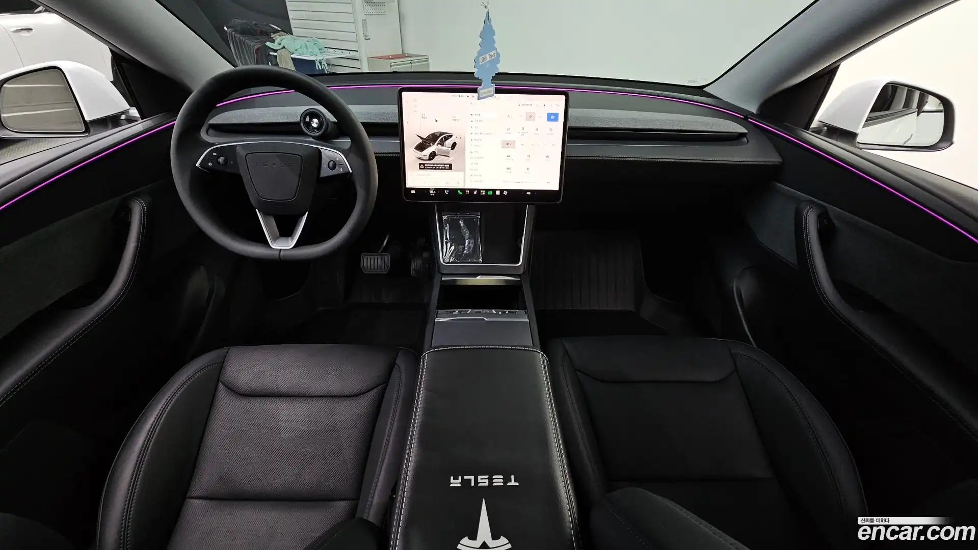 Model Y Tesla 2025.8-INNER-007