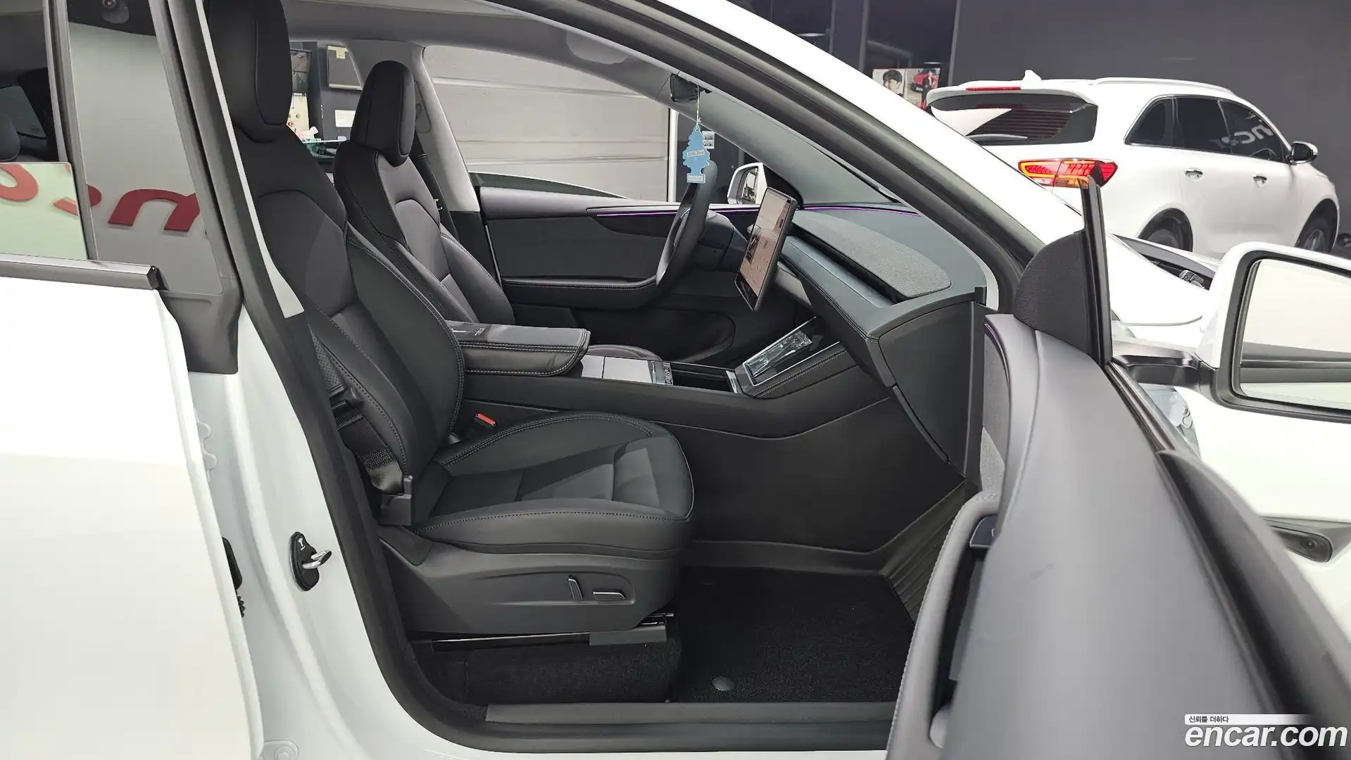 Model Y Tesla 2025.8-OPTION-015