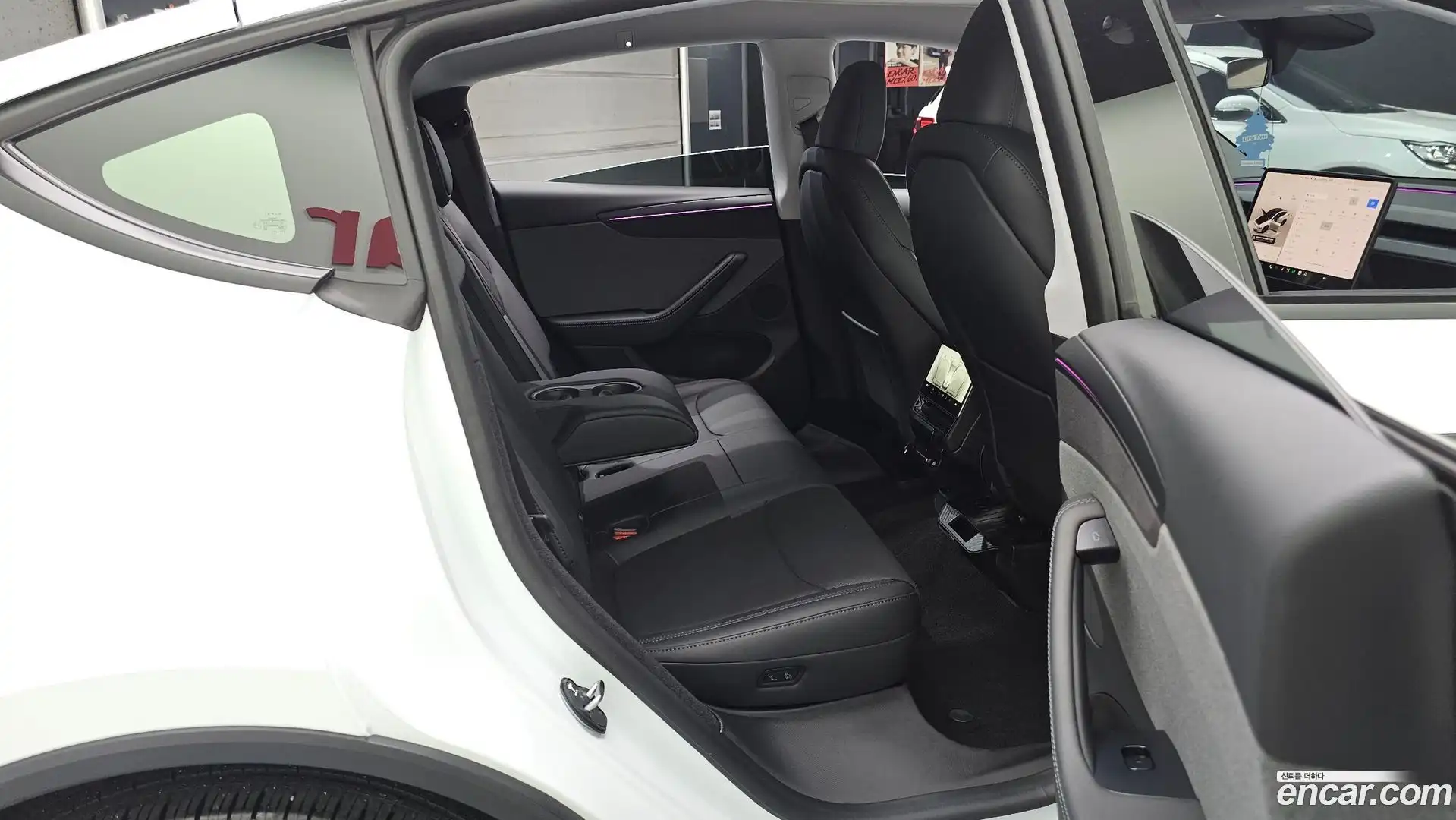 Model Y Tesla 2025.8-OPTION-016