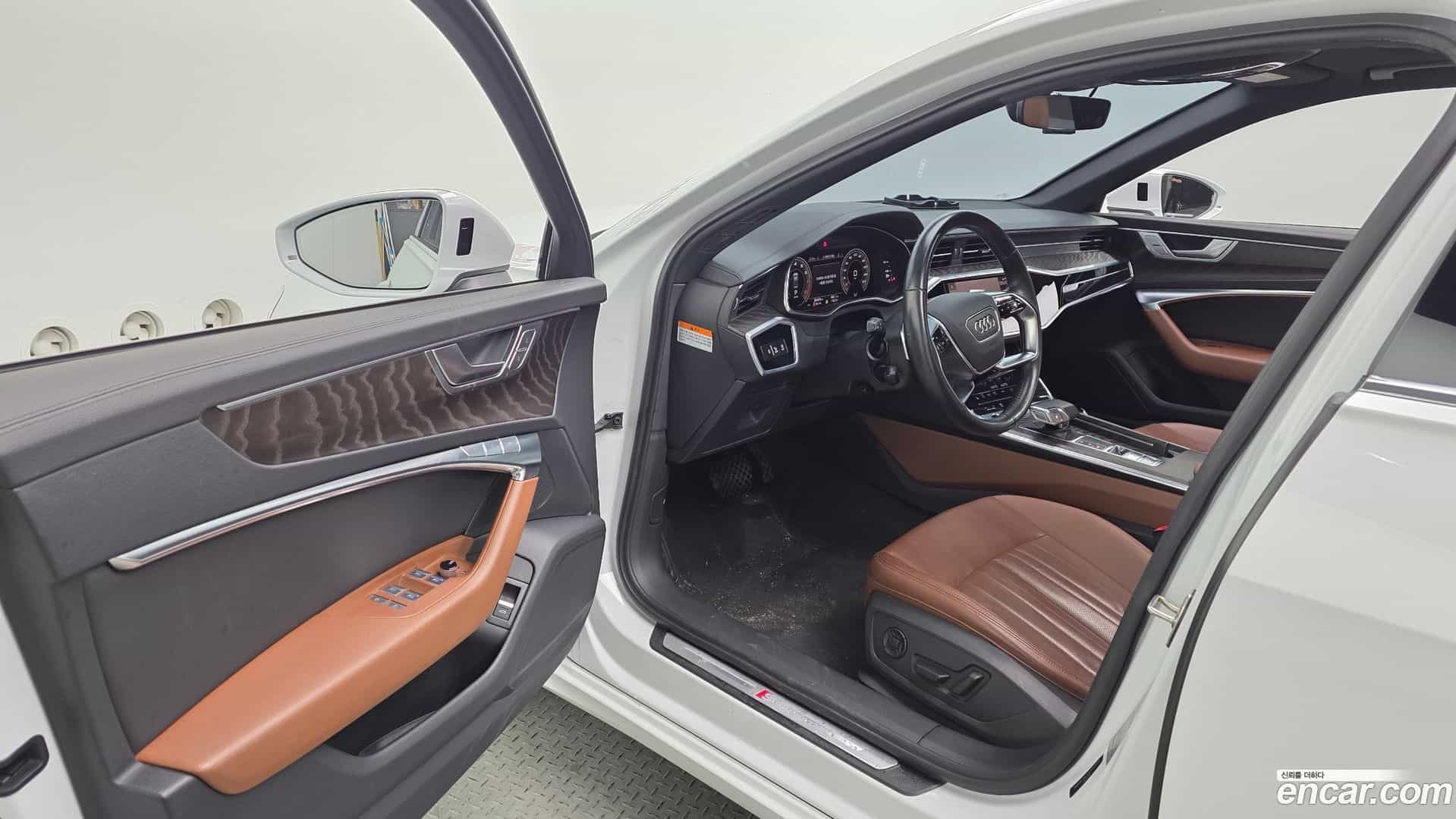 A6 Audi 2021.11-INNER-010