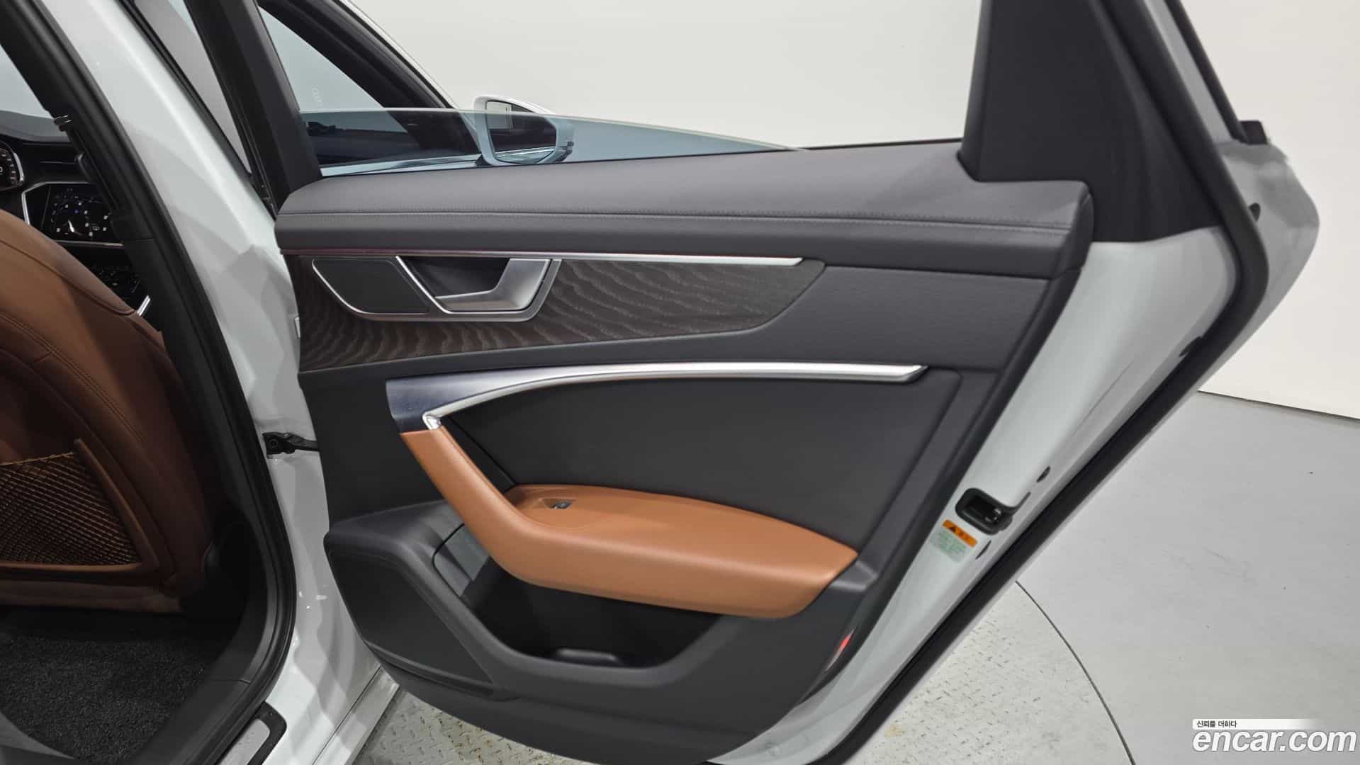 A6 Audi 2021.11-INNER-035