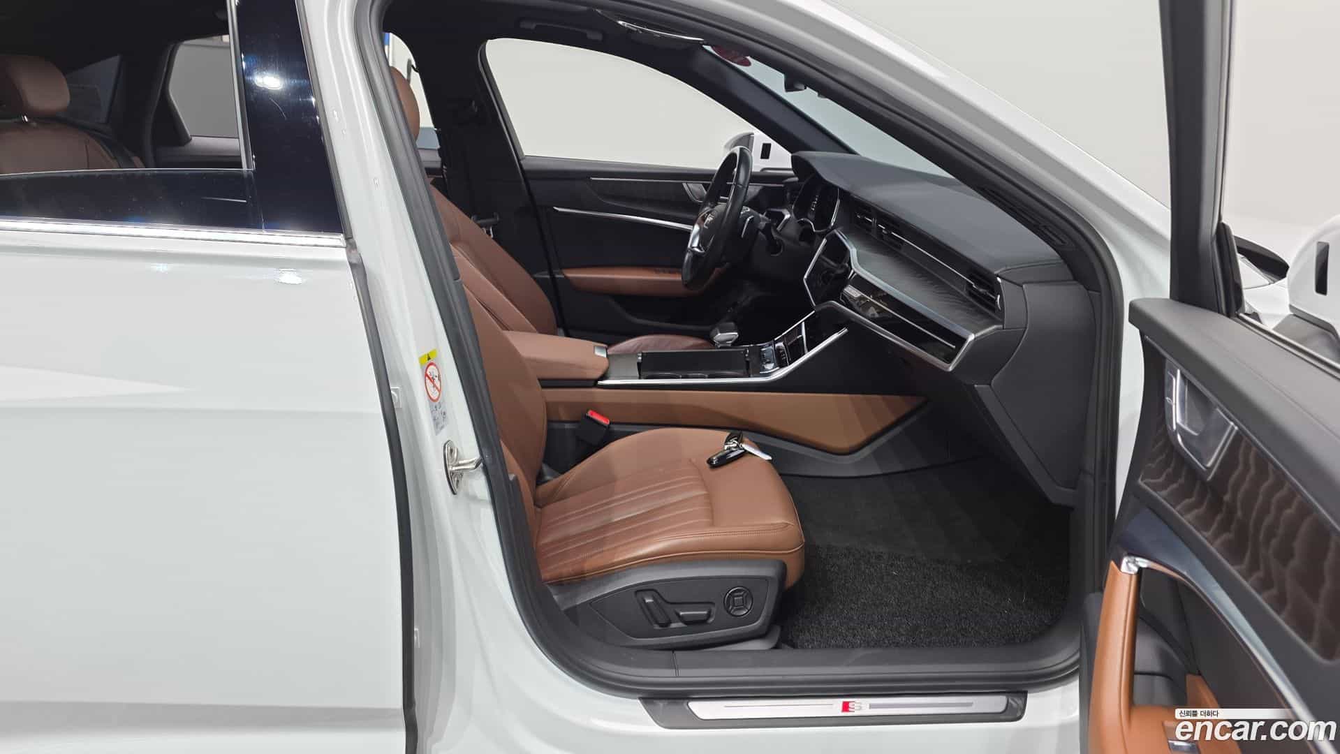 A6 Audi 2021.11-INNER-036