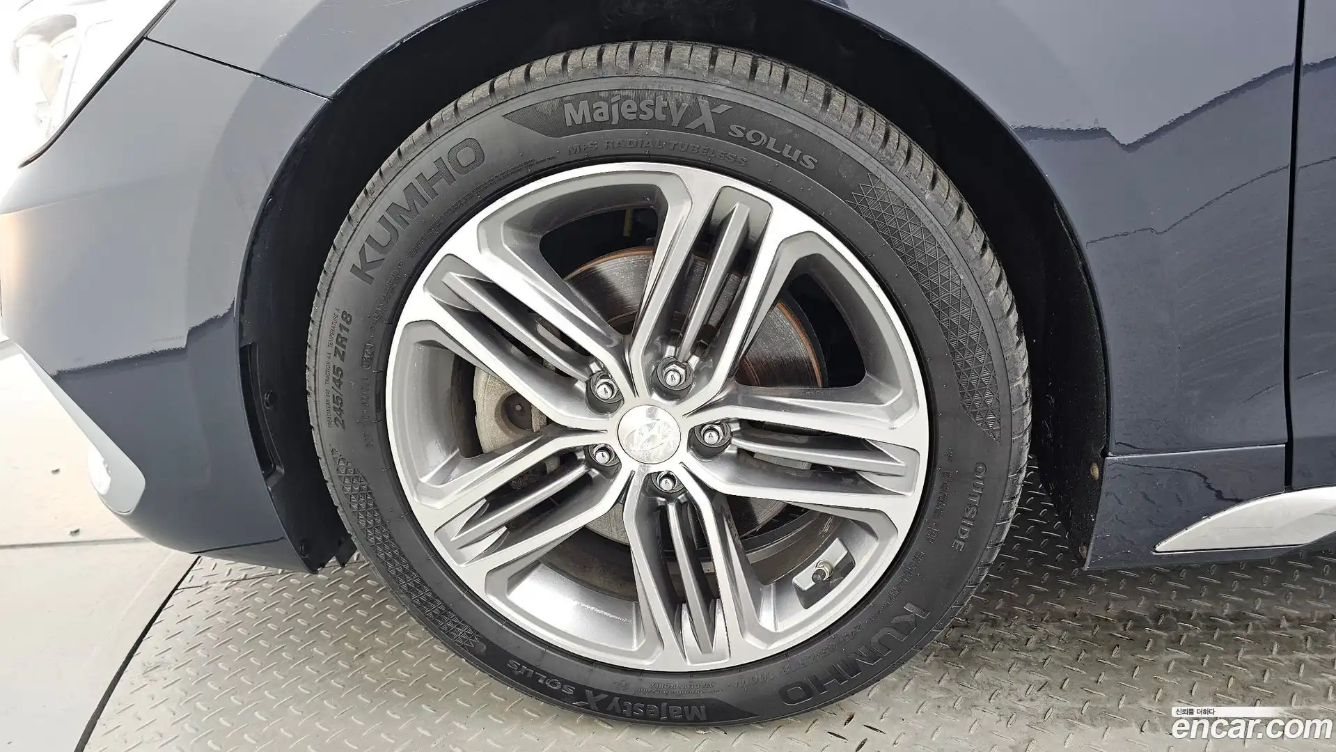 Grandeur Hyundai 2017.3-OUTER-005