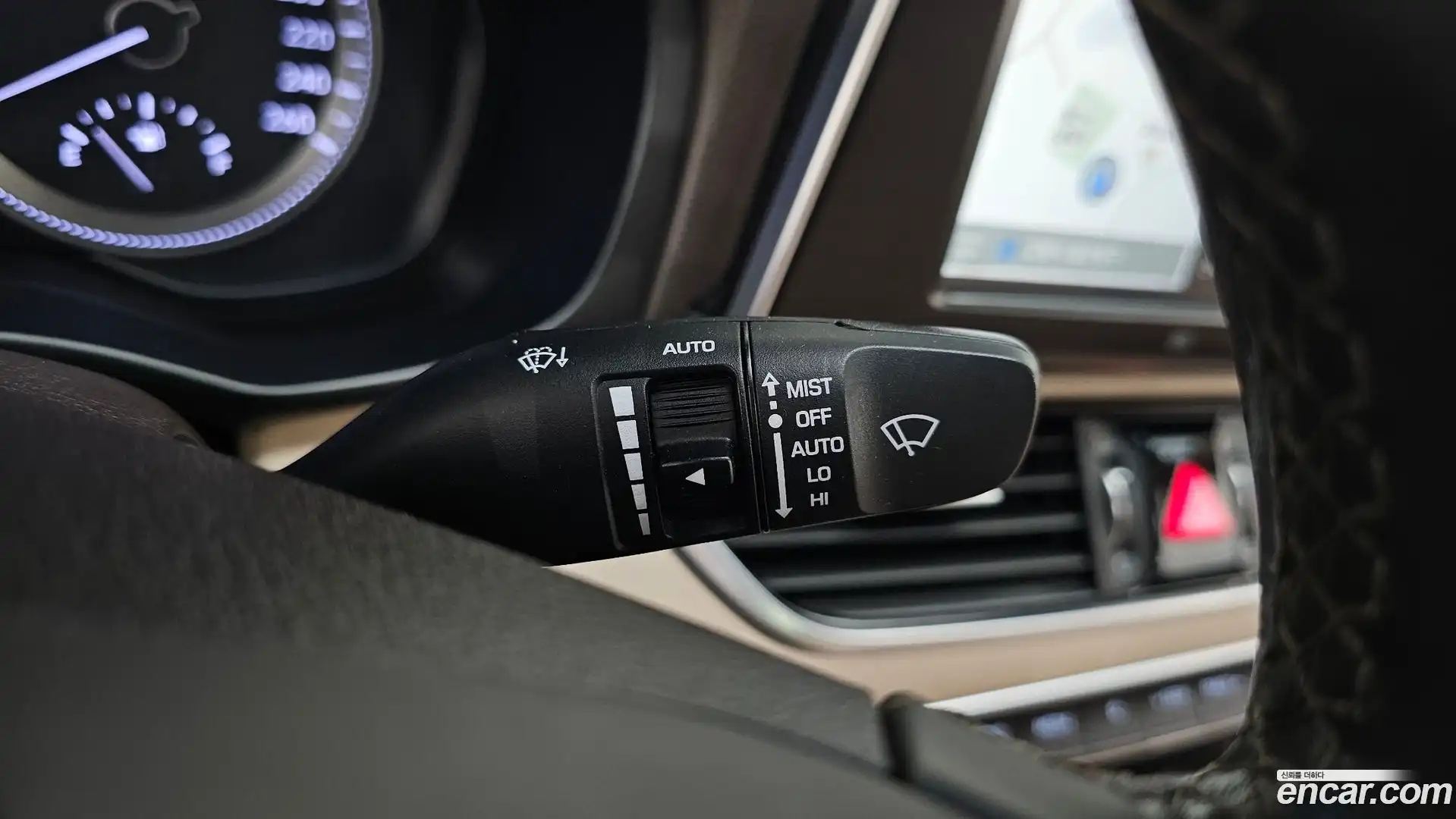 Grandeur Hyundai 2017.3-OPTION-040