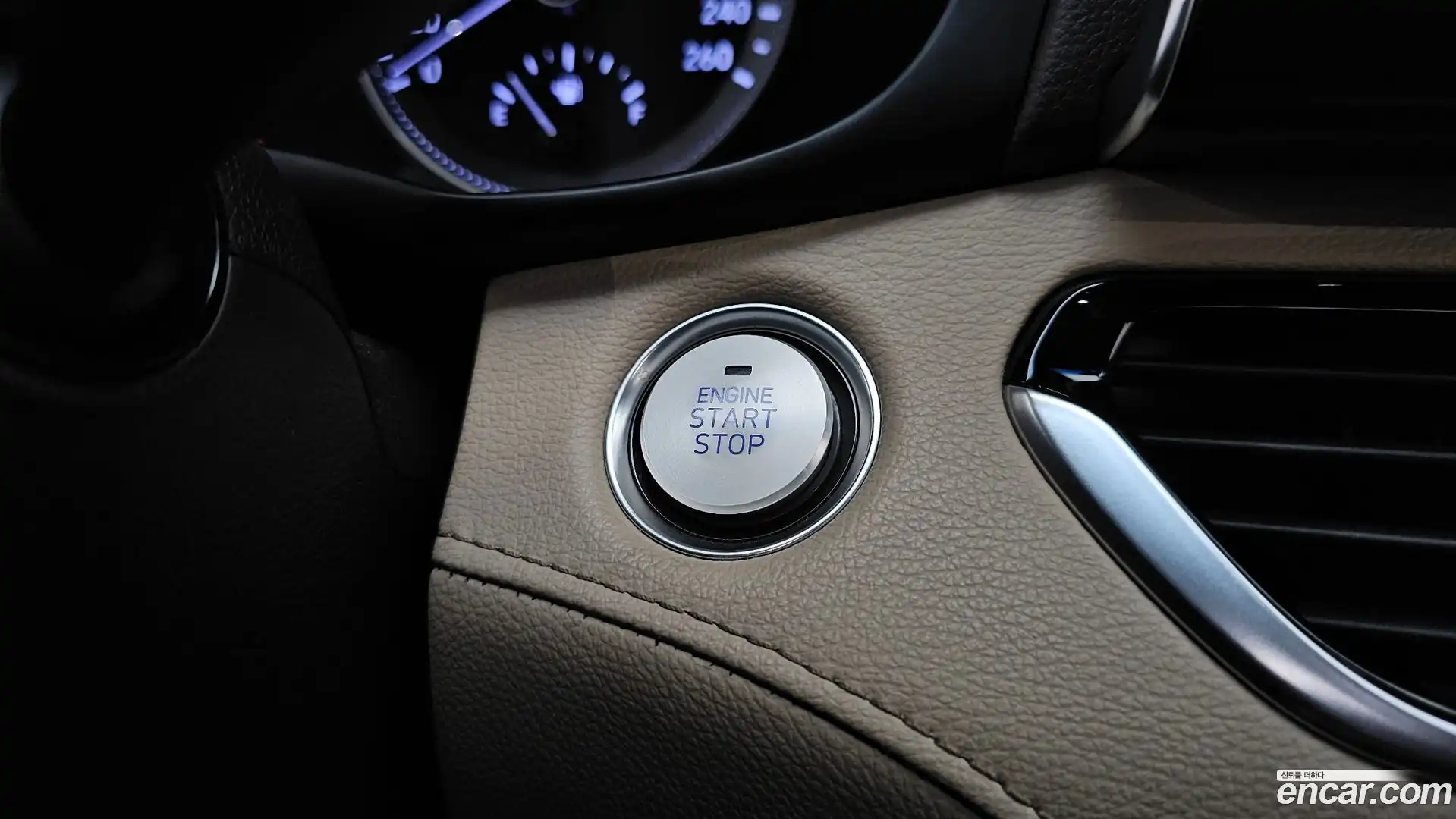 Grandeur Hyundai 2017.3-OPTION-045