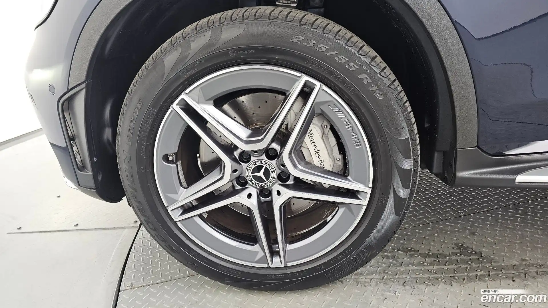 GLC-Class Mercedes-Benz 2022.9-OUTER-005